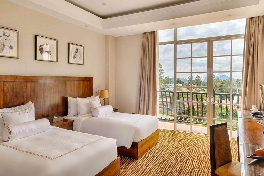 The Golden Ridge Hotel Nuwara Eliya Szoba fotó